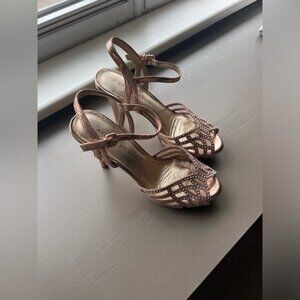 Antonio Melani Cersei Heels 6.5M Rose Gold – Leather Rhinestone Sandals w/ Box